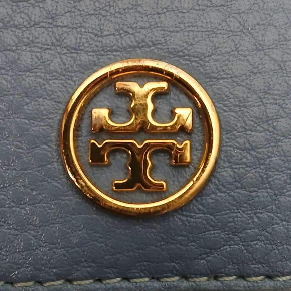 Tory Burch Blue Leather Landon Travel Wallet - Picture 8 of 13